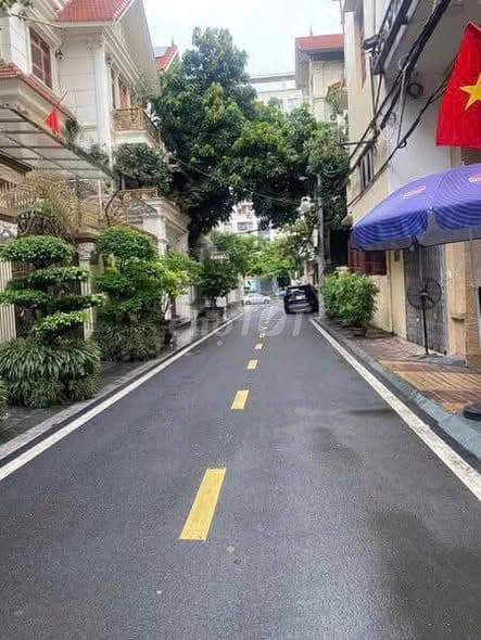 bán nhà ở Cầu Giấy đẹp phân lô