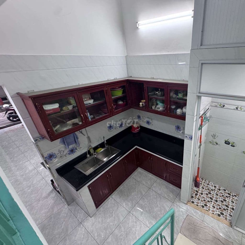 Đường 3/2 -Nhà 3 Tầng - 3,5 x 10 m - Nhỉnh 6 Ty. Thương Lượng - Ảnh 2