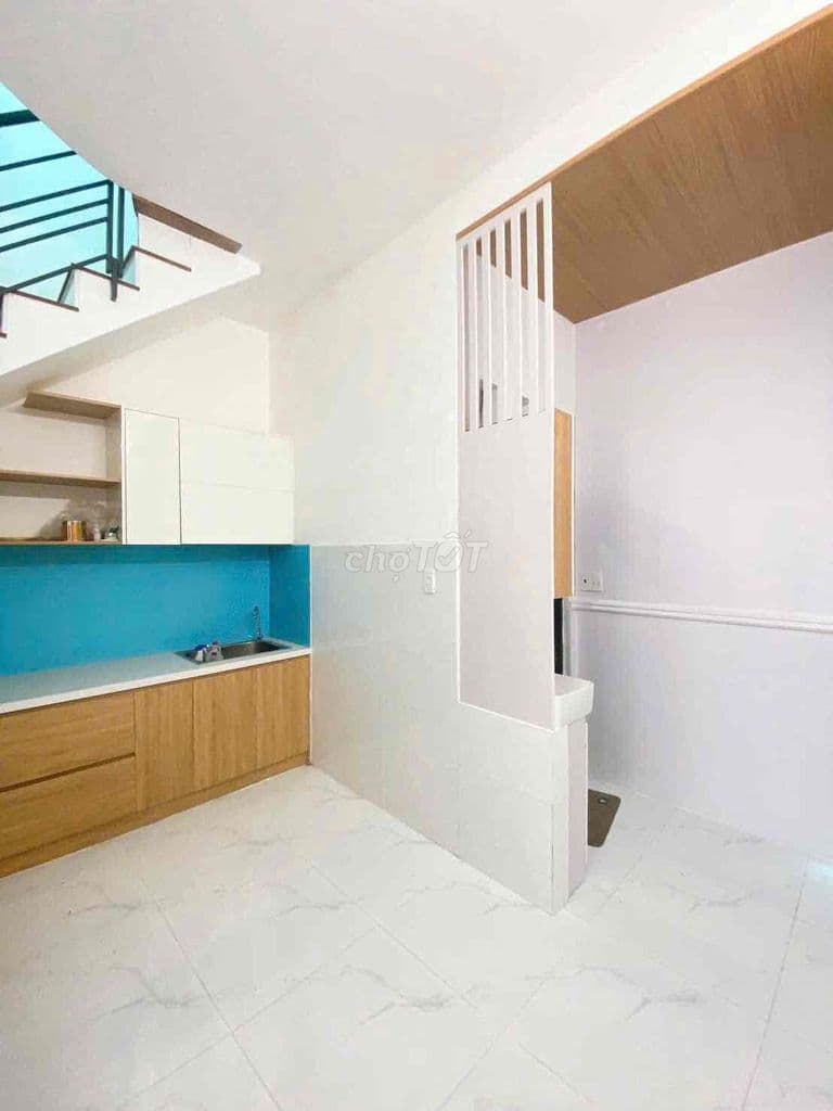 Nhà giá TỐT! 1 trệt 1 lầu 4x12 gần chợ Bình Long - Ảnh 3