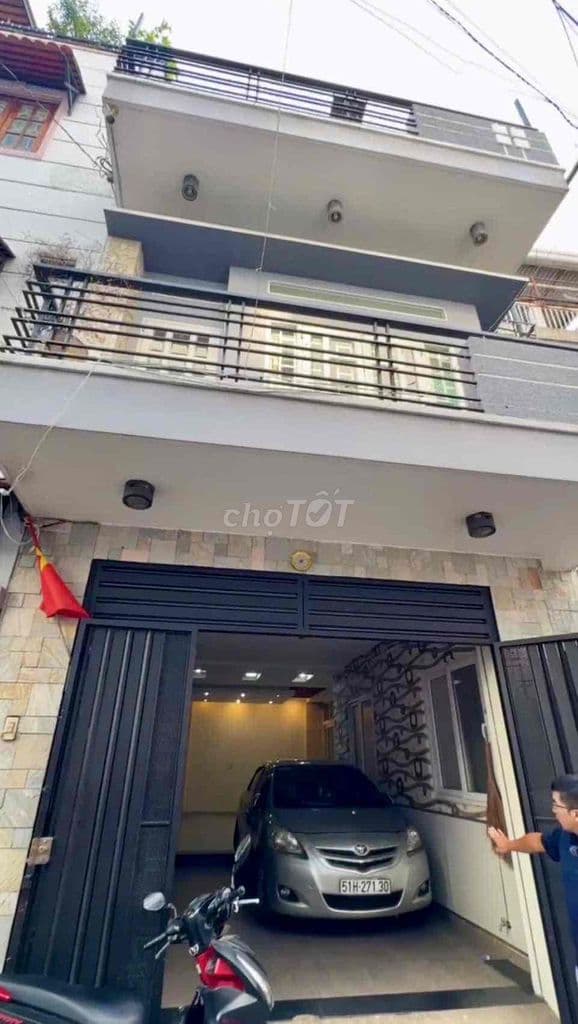 Bán nhà hẻm xe hơi thông Cộng Hoà, P.4, Tân Bình