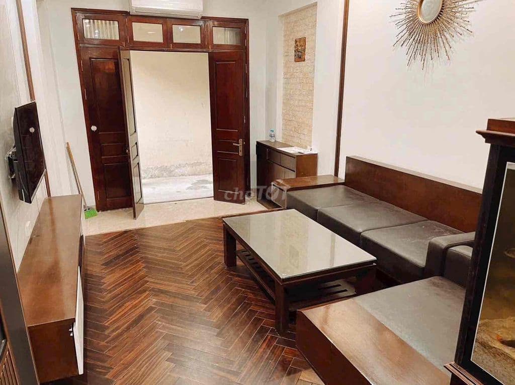 Quá đẹp!TT Phạm Ngọc Thạch, sổ đỏ, sát phố Ô tô đỗ chân cầu thang,90m - Ảnh 2