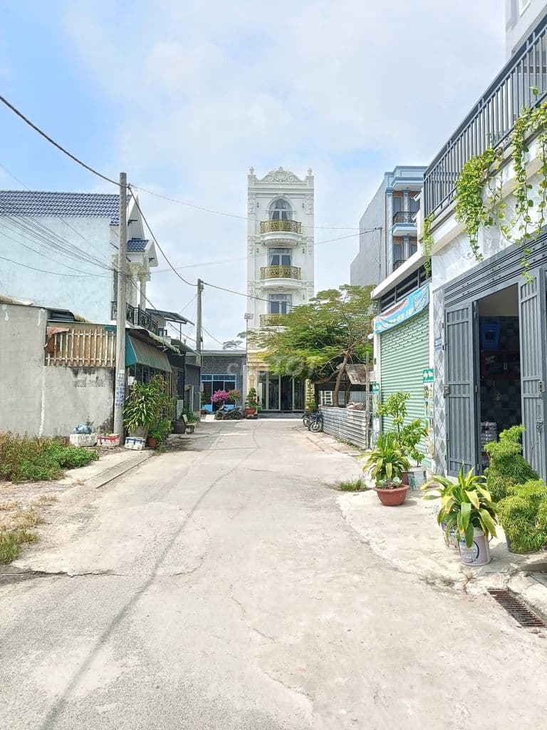 Đất 5,3x16 đường nhựa 7m thông xây dựng tự do hoàn công ngay - Ảnh 2