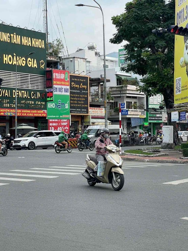 MẶT TIỀN NGUYỄN OANH 140M2 - NGANG 8,2x 18 - CHÍNH CHỦ BÁN