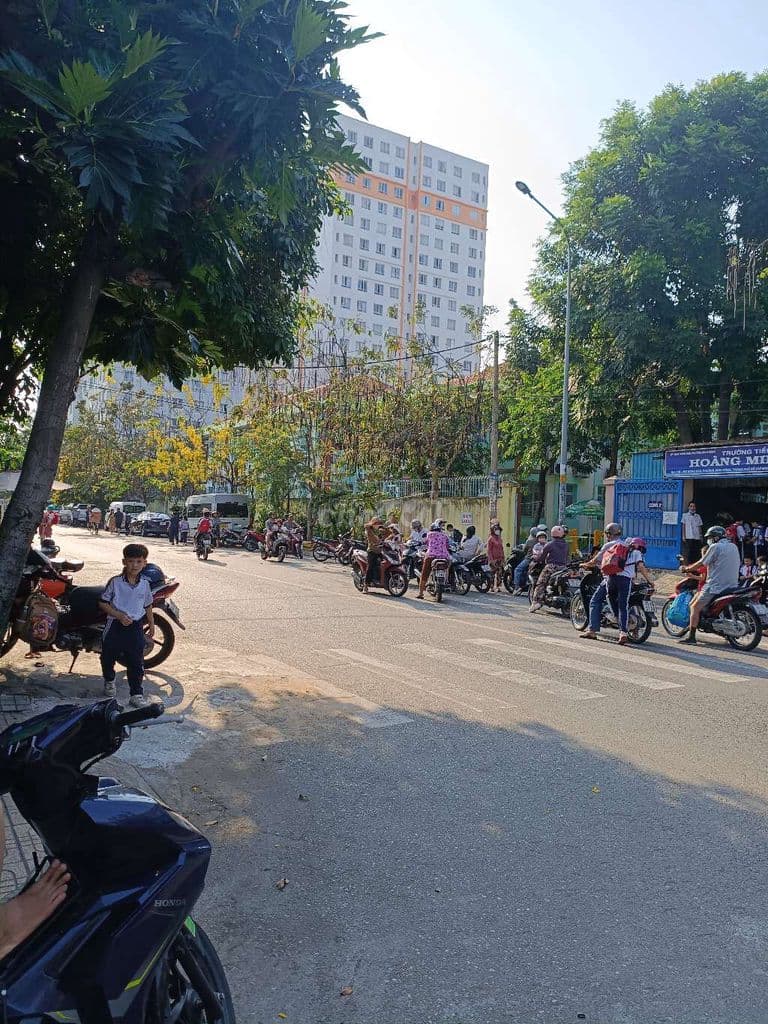 bán nhà bông sao.2 tầng.dt.43.2m2.gẩn trường học Hoàng Minh Đạo - Ảnh 2