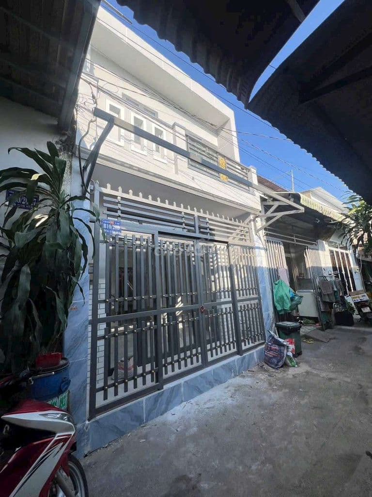 Nhà 4mx10m đúc 1 lầu đẹp | 2pn 2wc | hẻm 2/ võ văn vân