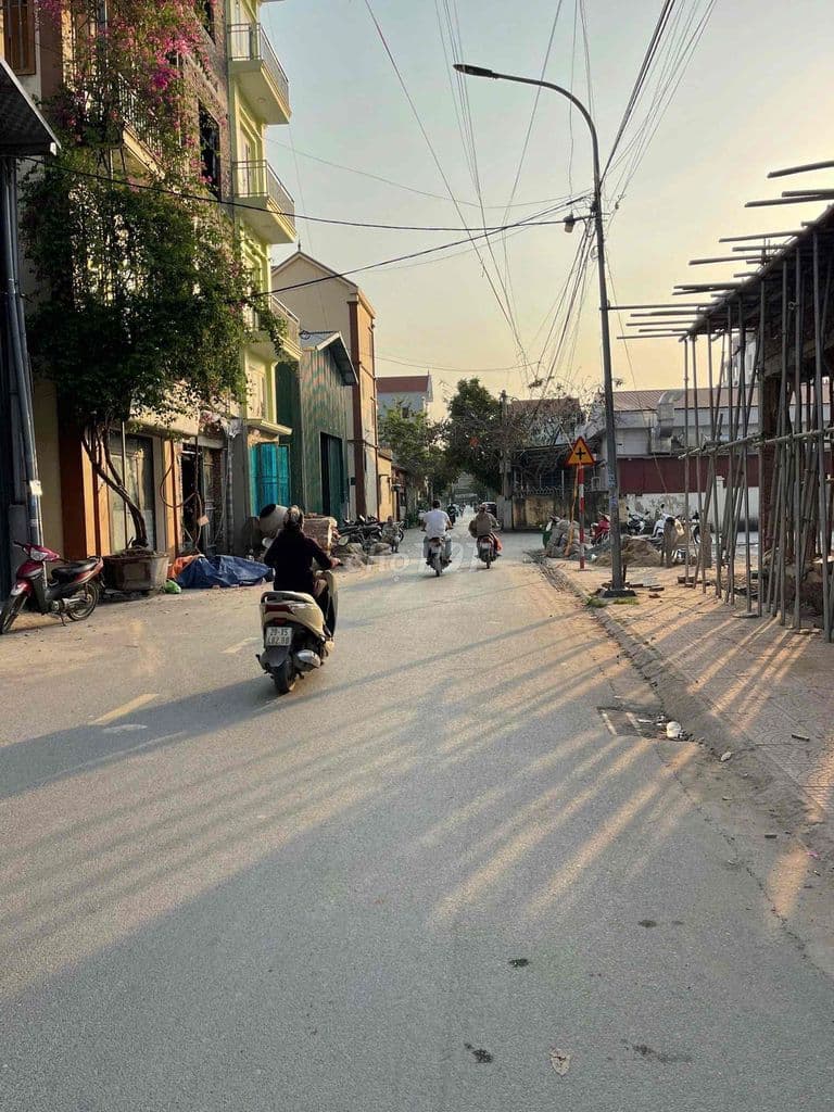 Bán đất trục chính kinh doanh đối diện đấu giá X3 Đông La - Ảnh 2