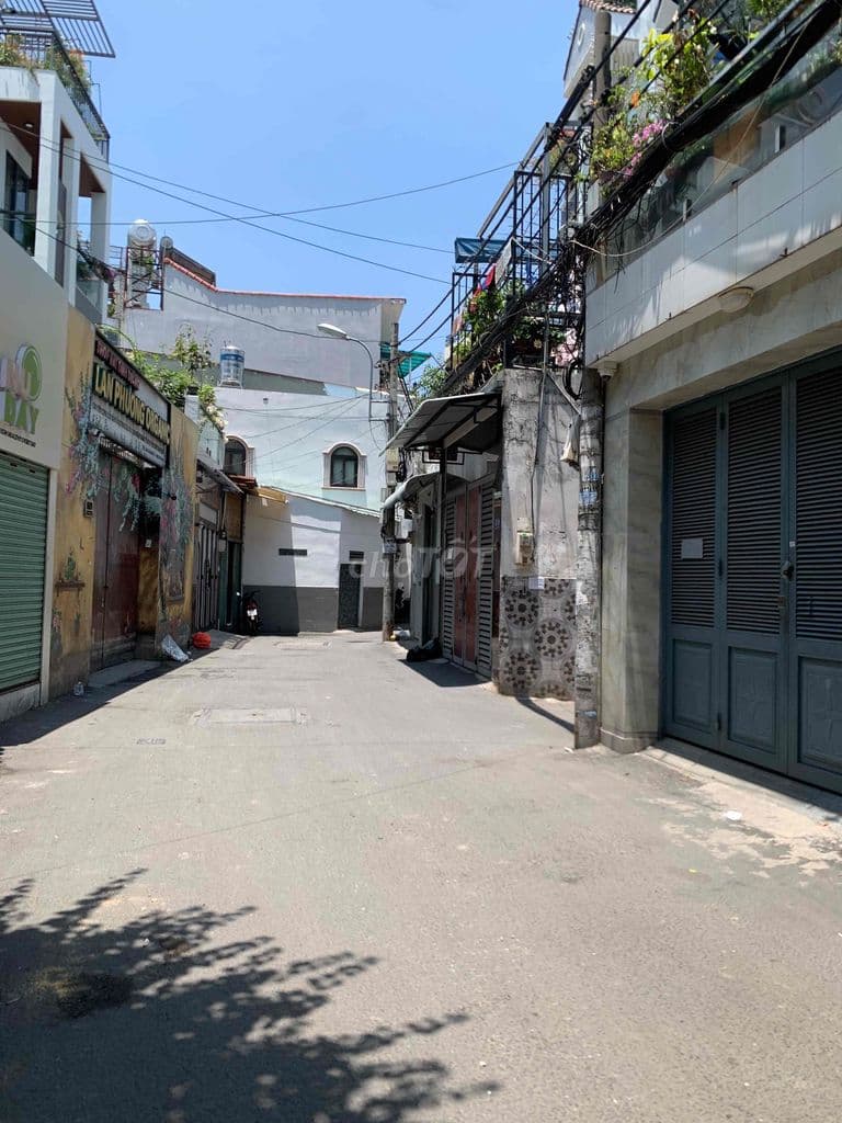 BÁN NHÀ HXH THÔNG GẦN SÂN BAY TSN, GIÁP BÌNH THẠNH, CHỈ 5 TỶ TL