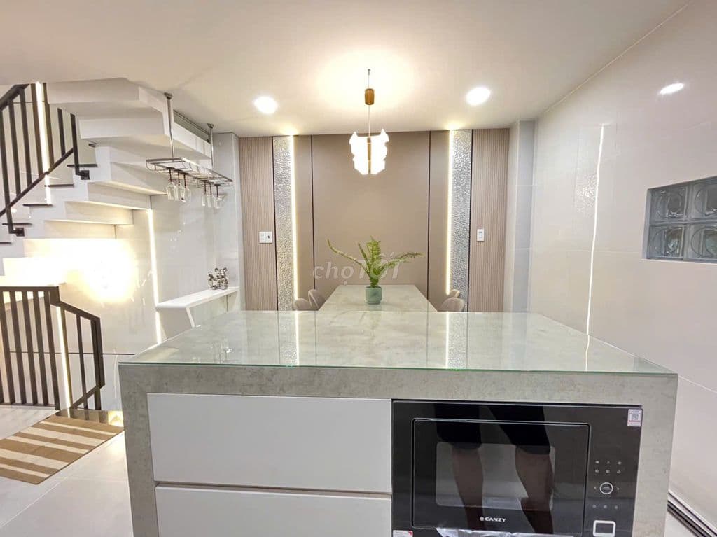 Bán nhà Lạc Long Quân - Bình Thới, DT:3.9x10.7m 2 lầu 4pn4wc
