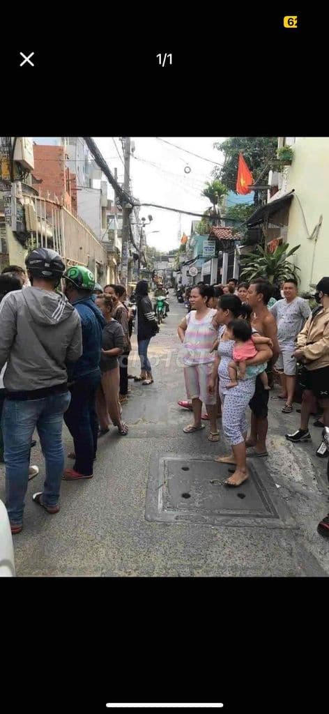 NHÀ 2MT CHỦ THỞ OXY GẤP GIẢM GẦN 1 TỎI
