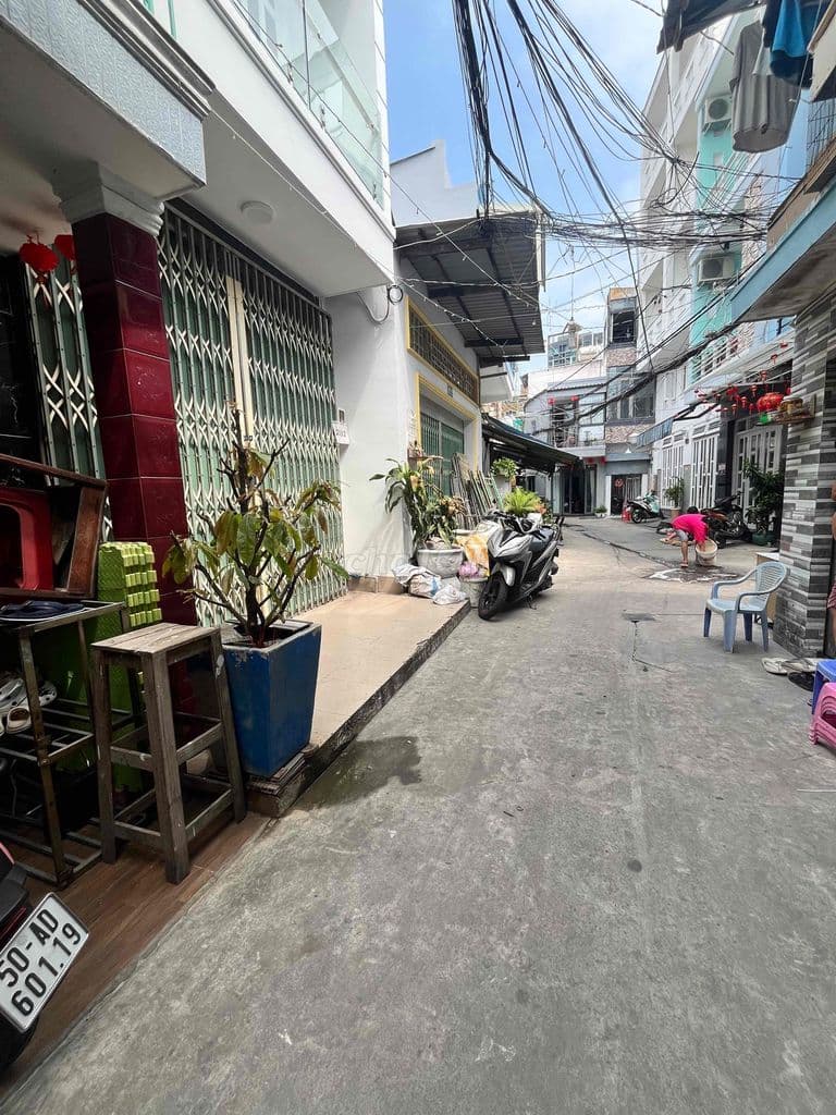 nhà 1 lầu 59m2 hẻm 997 trần xuân soạn quận 7