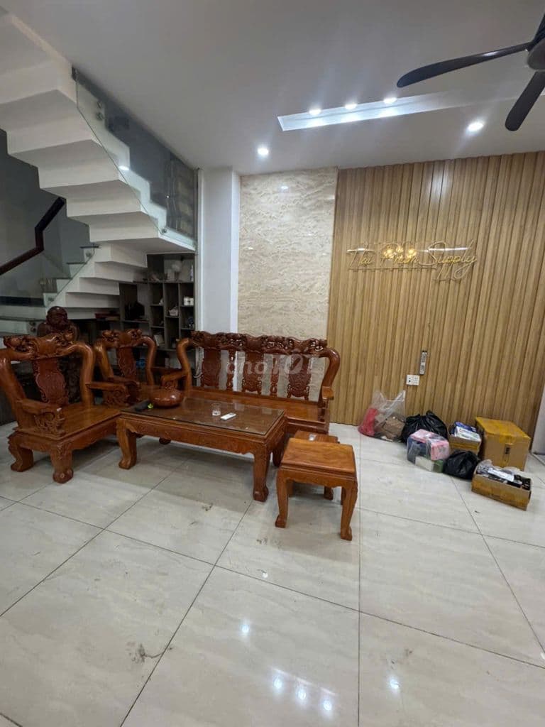 Nhà 6x18m, 3 tầng, 4PN, KDC Bình Hưng, Bình Chánh - Ảnh 2