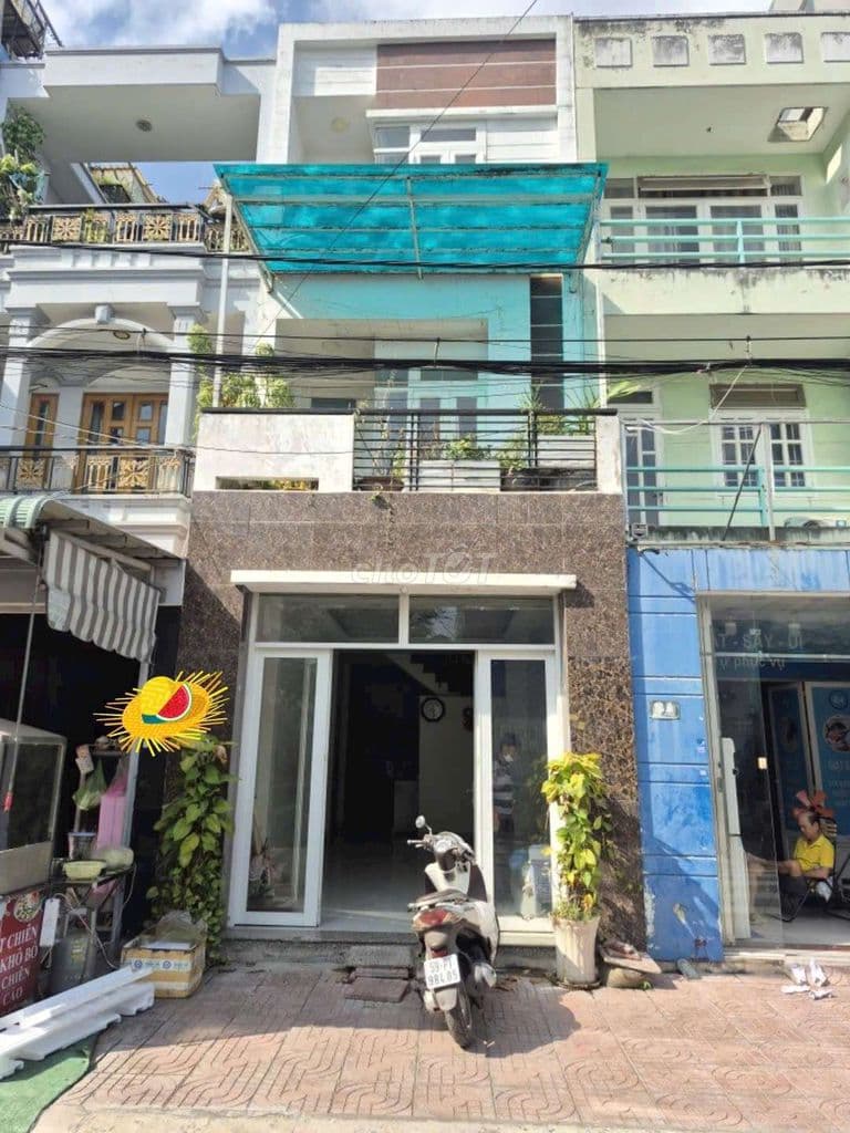 Bán nhà 4 x 14m 3 lầu 4PN - Giá 8,6tỷ