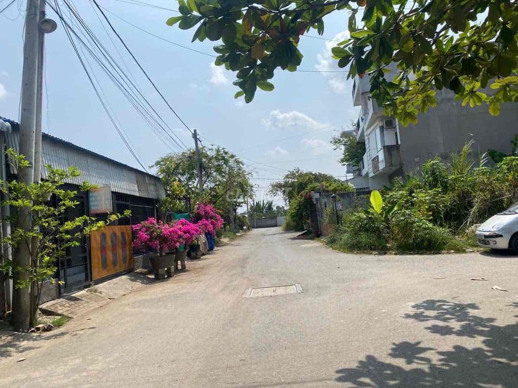 BÁN ĐẤT SAU CHỢ LONG TRƯỜNG Q9