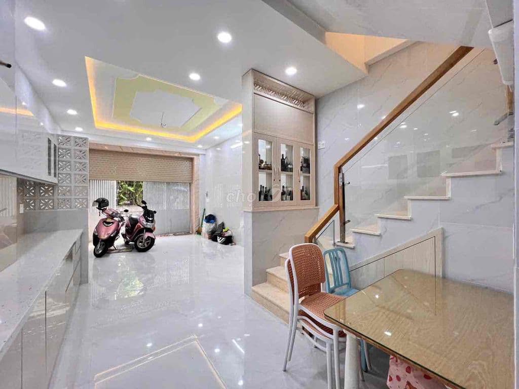 4 tầng, MỚI, ĐẸP, hẻm XE TẢI quay đầu - kế Lữ Gia, giáp Quận 10 - Ảnh 3