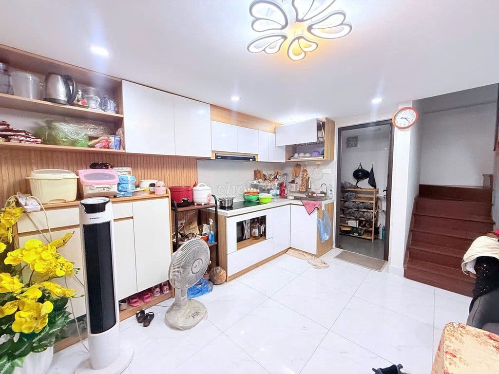 Kim Mã: 2 thoáng, 3 ngủ đủ công năng, gần ô tô – giá hiếm hơn 5 tỷ - Ảnh 2