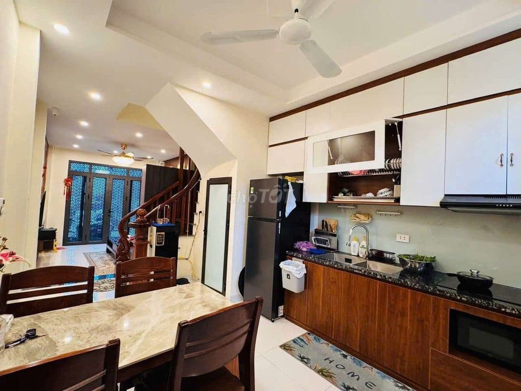 BÁN GẤP 78M, 4 TẦNG, SÁT AEON ,BV HỒNG NGỌC - Ảnh 2