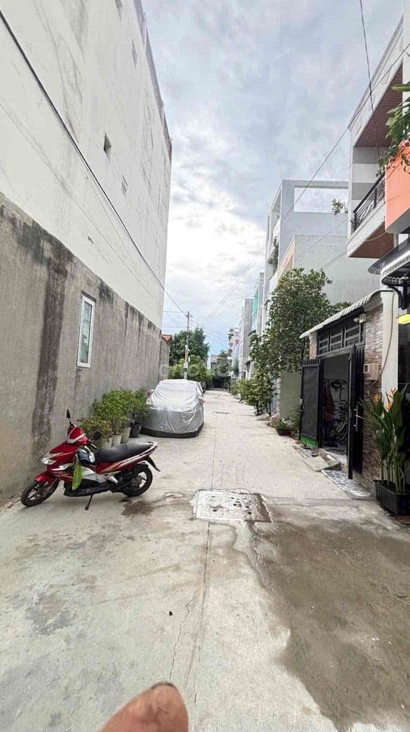 Nhà mới 2 lầu 5,55 tỷ - Ảnh 2