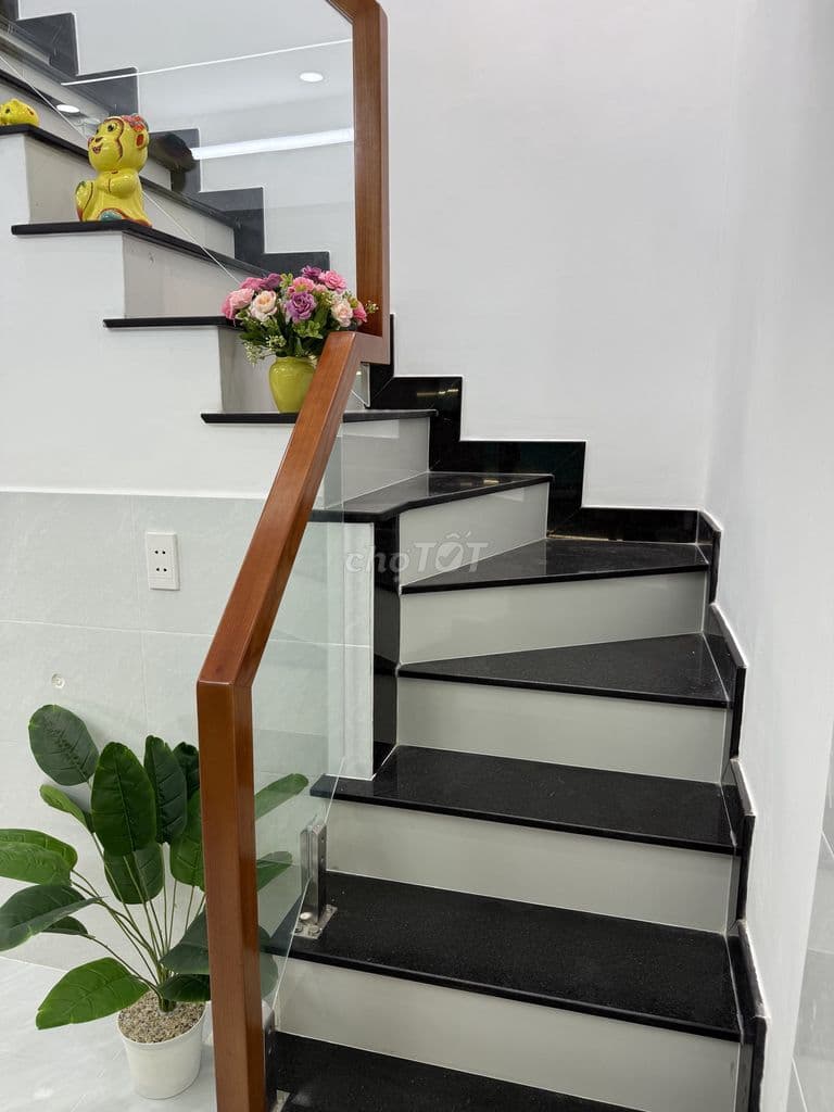 HẺM XE HƠI THOÁNG - LÊ VĂN QUỚI - DTsd 50m2, 2 TẦNG, NHÀ ĐẸP- BÌNH TÂN - Ảnh 2