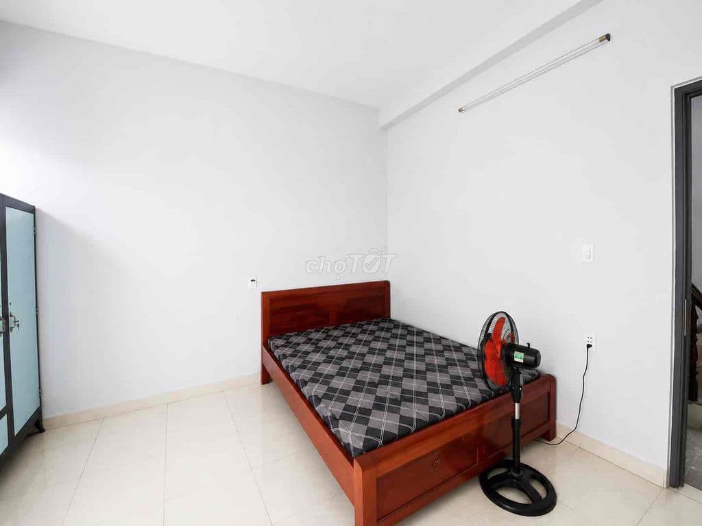 Bán nhà sổ hồng chung đúc 2 lầu apđ09 giáp gò vấp - Ảnh 3