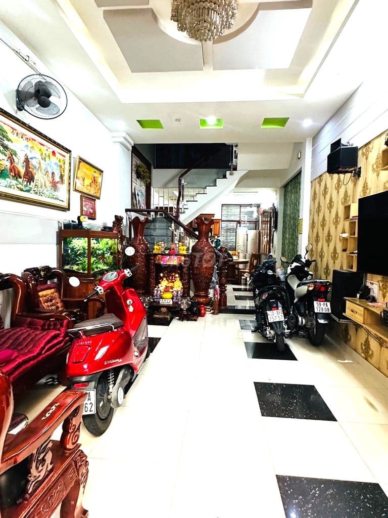 HẺM XE HƠI HOÀNG BẬT ĐẠT- TÂN BÌNH- DT 4❌️15- 4 TẦNG BTCT- CHỈ 7 TỶ.