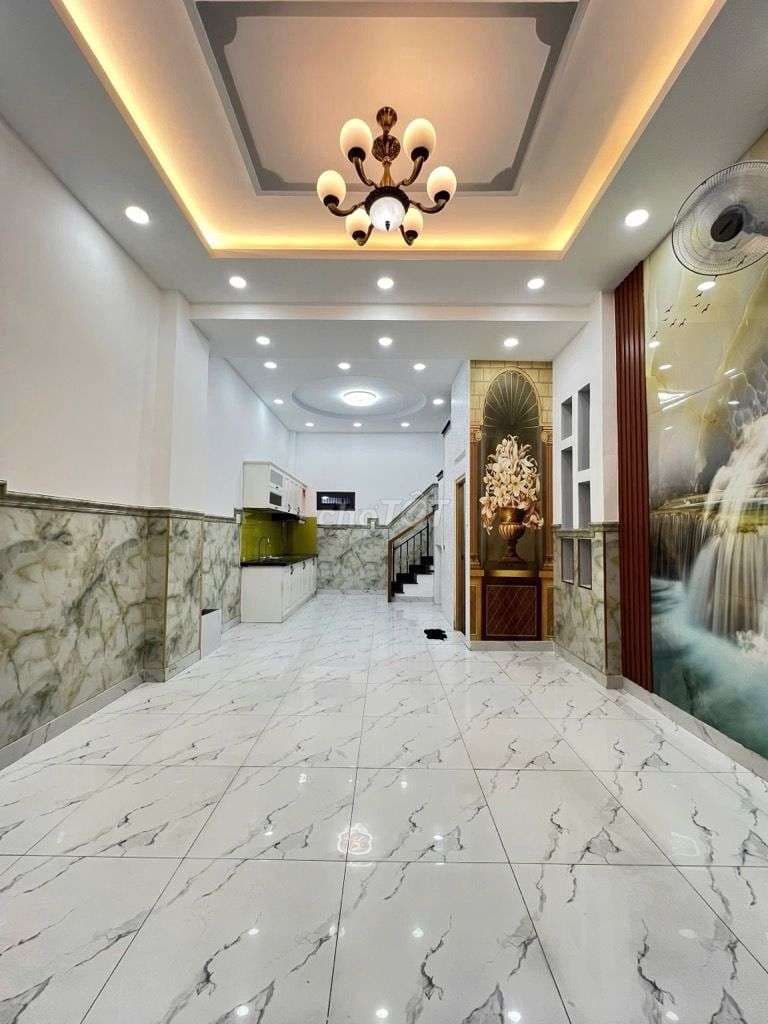 Nhà ngay vòng xoay Phú Lâm nhà thông thoáng,nhà đẹp vào ở ngay gần chợ - Ảnh 2
