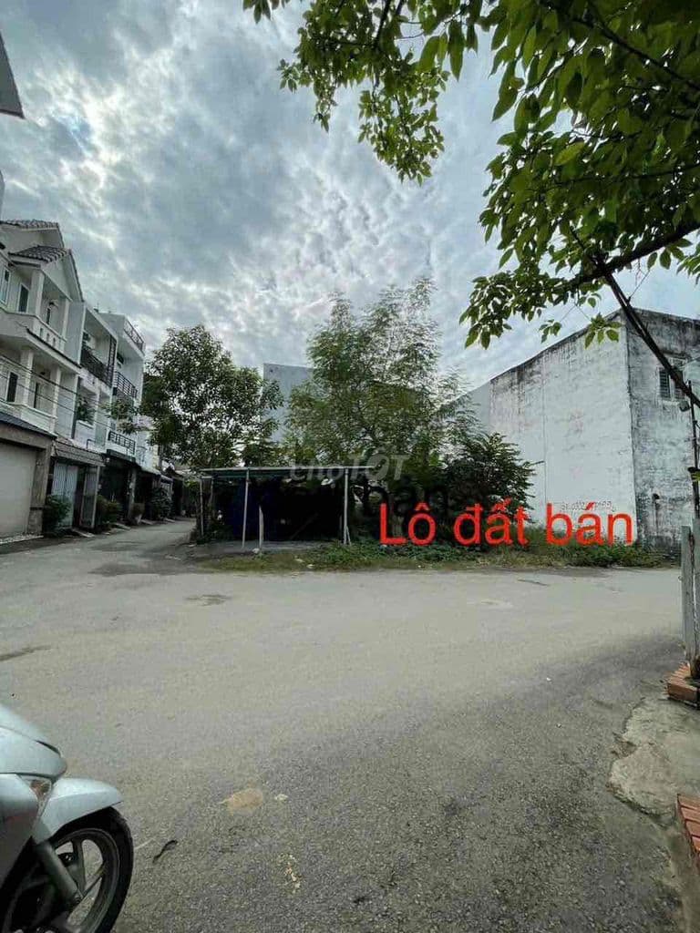 bán đất mặt tiền hẻm 47 đường trường lưu phường long trường