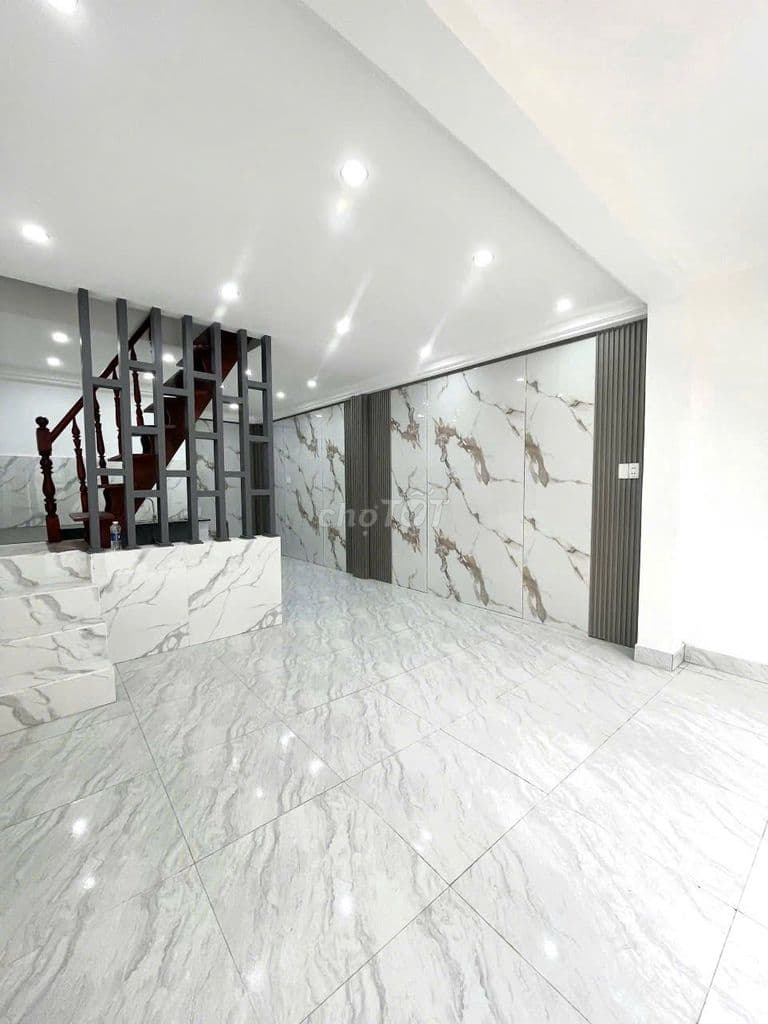 Nhà 2 tầng, hẻm xe hơi 8m, gần chung cư Sơn Kỳ. - Ảnh 3