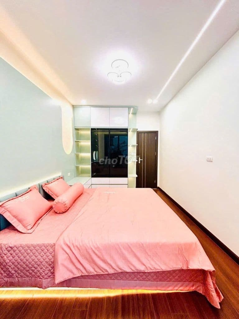 NHÀ ĐẸP Ở NGAY – TẶNG FULL NỘI THẤT – NGÕ THÔNG – SỔ NỞ HẬU ĐẸP. - Ảnh 3
