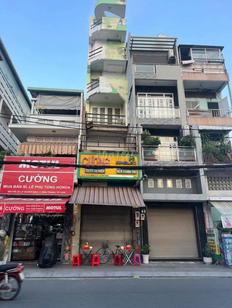 Căn hộ dịch vụ mặt tiền