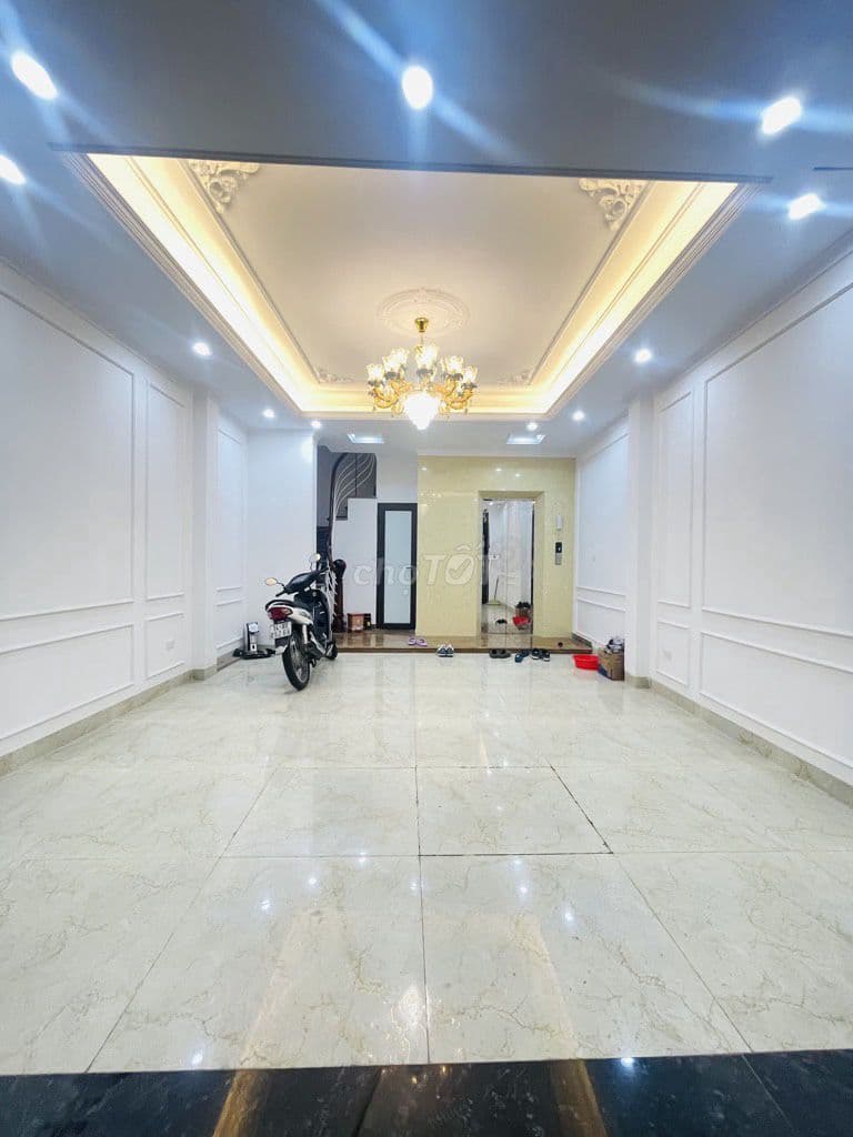 NHÀ PHẠM VĂN ĐỒNG 45 M2 X 7T THANG MÁY FULL NỘI THẤT NHỈNH 14 TỶ. - Ảnh 2