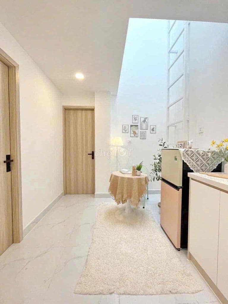 BÁN NHÀ QUẬN 7 - 4 Phòng Ngủ - CÁCH CHỢ BẾN THÀNH 3KM