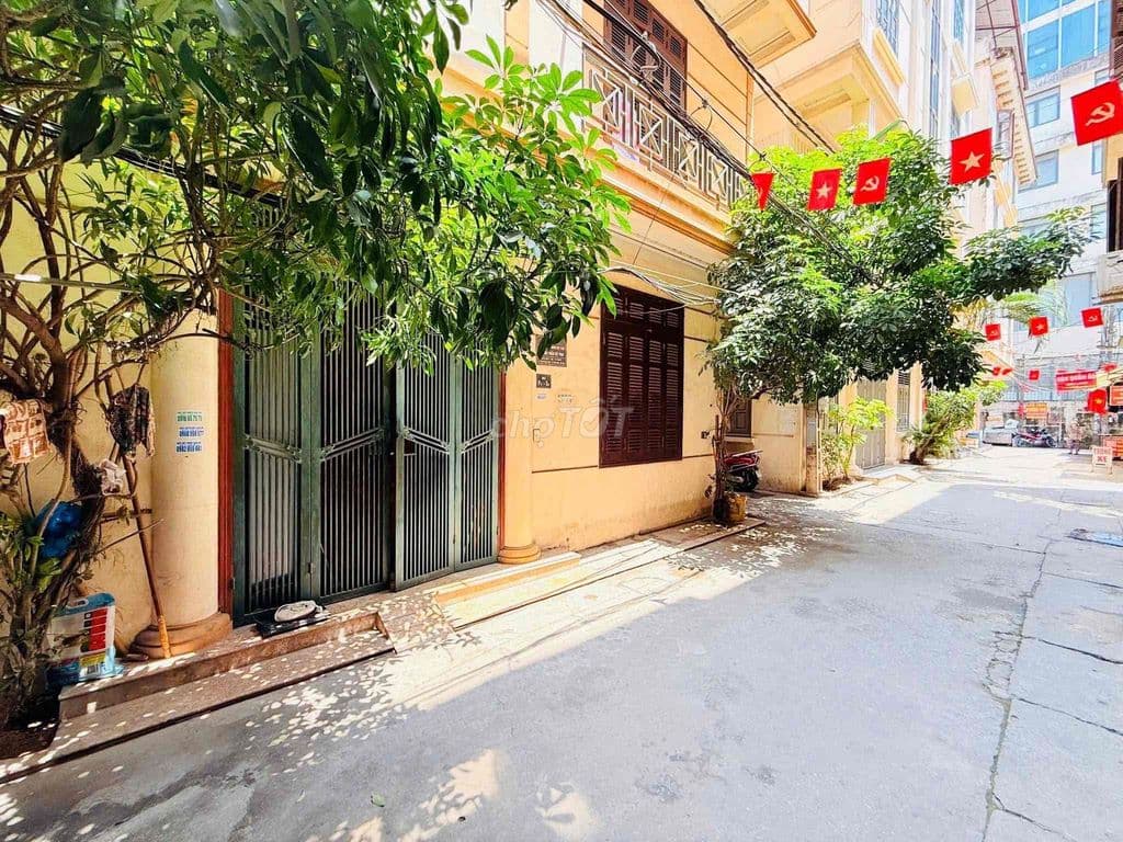 LÔ GÓC 3 MẶT NGÕ ĐỀU Ô TÔ - Ô TÔ TRÁNH XUÂN THUỶ- 40M2-5TẦNG- NHỈNH 12