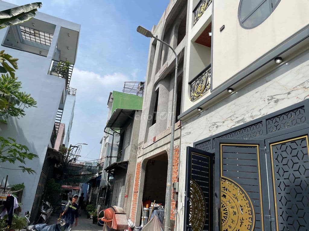 Nhà mới xây 1 trêt, 2 Lầu Sân Thượng - ngay AEON Mall Tân Phú - Ảnh 2