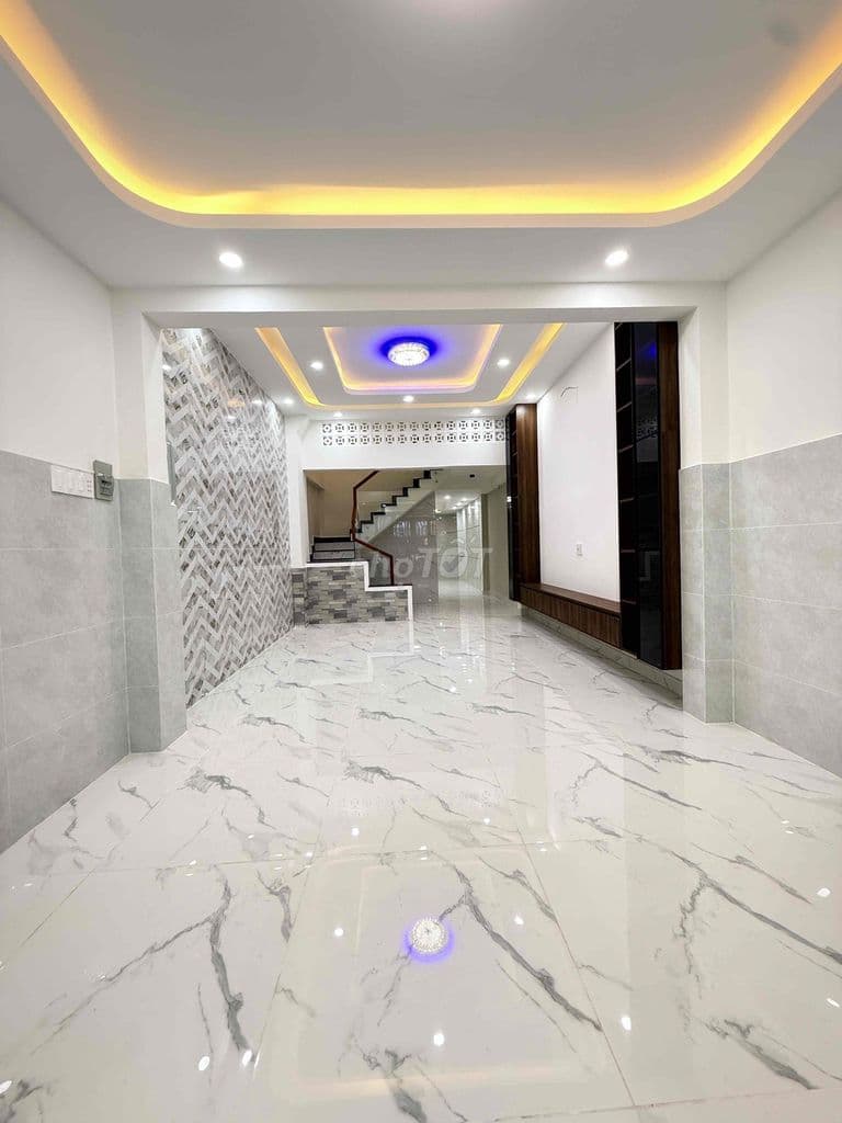 Bán nhà vị trí kinh doanh tốt, 4x17m, 2 lầu nhà - Ảnh 3