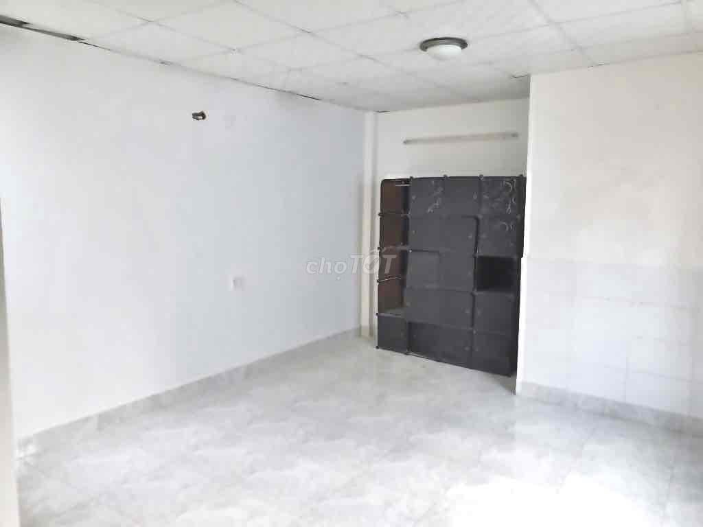 NHÀ MỚI NỞ HẬU, KO LG QH - NGUYỄN TRÃI - 6X8 (44M2) - 5.5TỶ - Ảnh 3