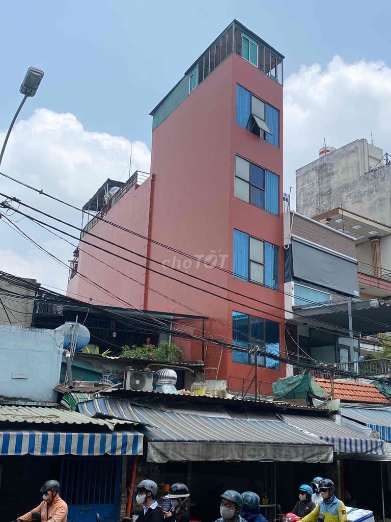 Chính chủ bán nhà 4 lầu mặt tiền Phan Văn Trị.
