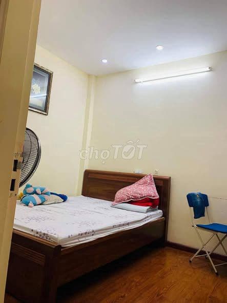 bán nhà 5 tầng tại Đống Đa mặt tiền rộng thoáng - Ảnh 2
