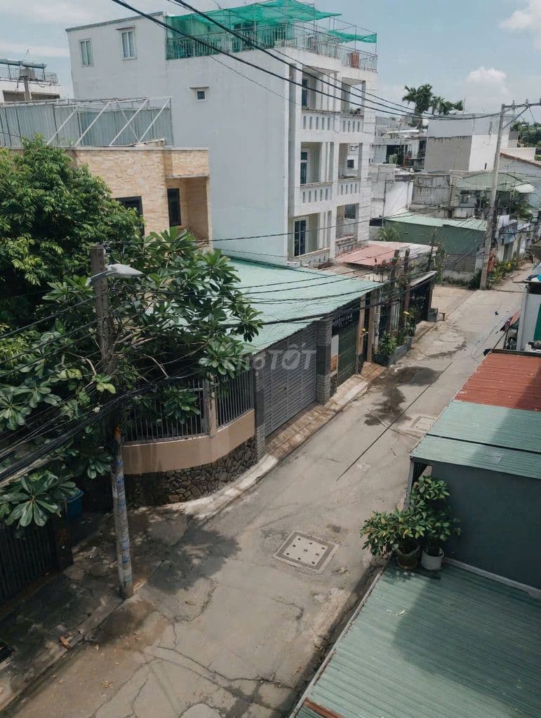 6.1 tỷ 105m nhà củ q2 sát nguyễn thị định. Đường 5 vip nhat khu vực