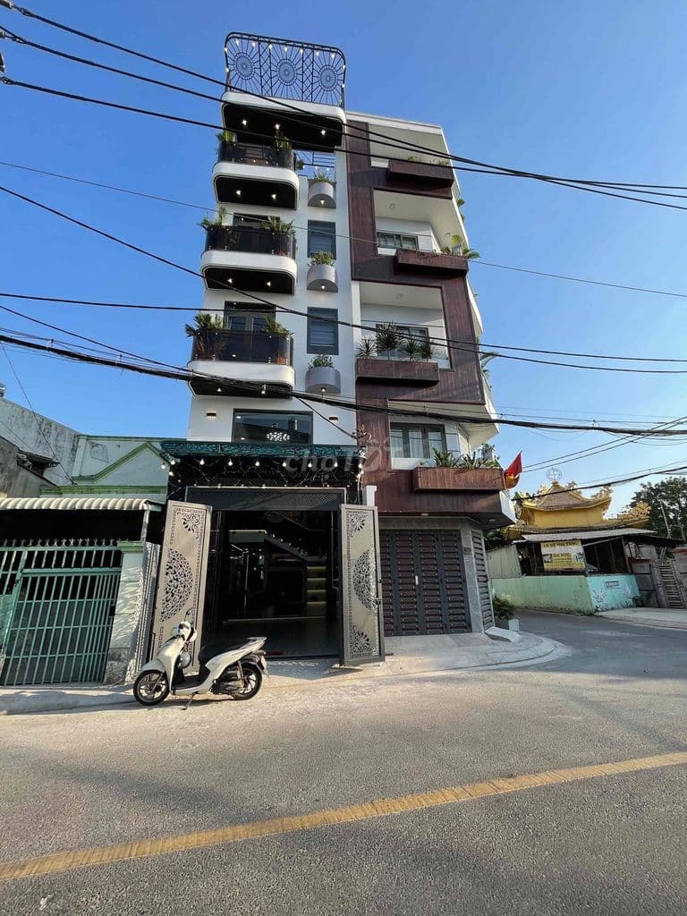 Siêu phẩm Nhà phố Mặt tiền đường kinh doanh 4mx18m. Có thang máy