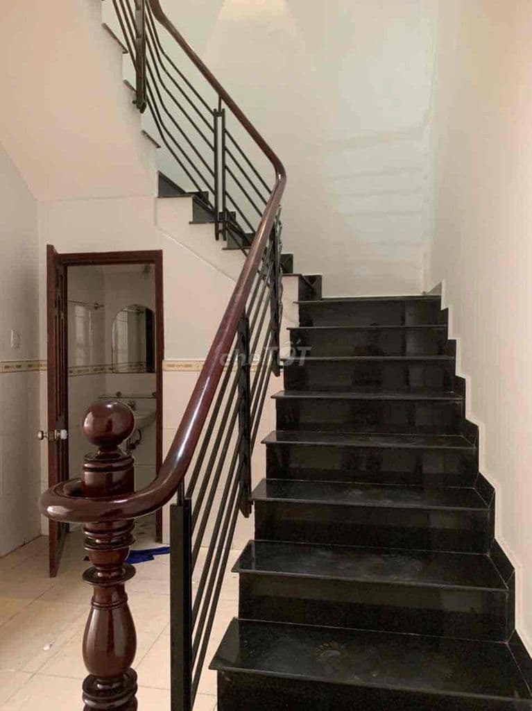 Nhà mặt tiền Đại Lộ III khu dân cư Intresco Khang Điền giá tốt - Ảnh 3