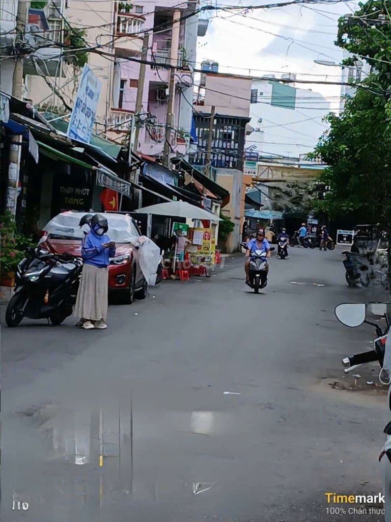 nhà mặt tiền phan văn trị