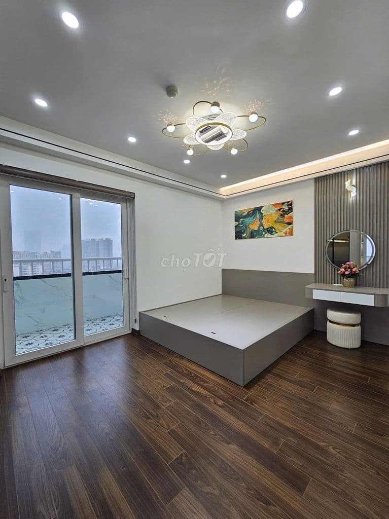 Bán căn hộ chung cư Thành phố Giao Lưu, 76m2, 3 ngủ, full nội thất