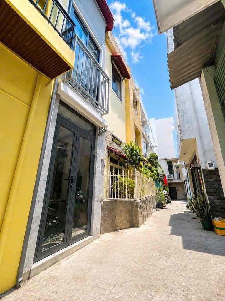2t150-BÁN NHÀ ĐẸP 02 TẤM ĐÚC - KDC HH - TÔN ĐẢN