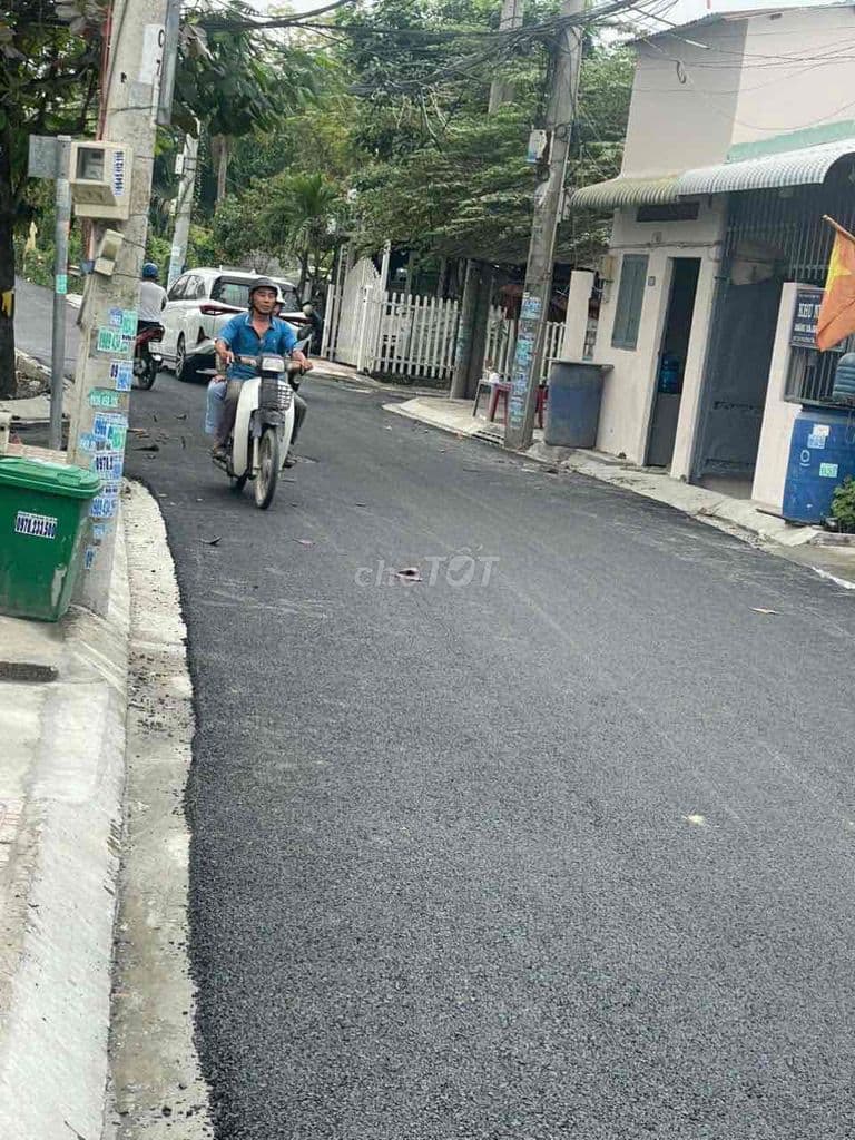 Bán dãy trọ 178m2 mặt tiền đường 12 Tam Đa quận 9