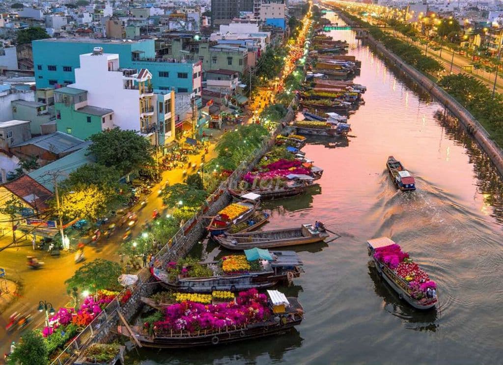 Hàng Hiếm! Nhà 2 Mặt Tiền View Sông, ngay Lễ Hội Trên Bến Dưới Thuyền