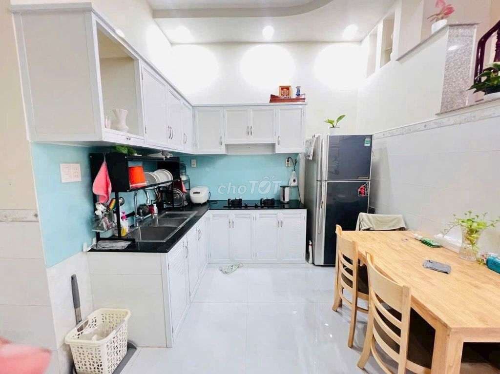 BÁN NHÀ 2 TẦNG, LÊ VĂN KHƯƠNG 50M2 SIÊU ĐẸP, HẺM XE HƠI, 4.15 ĐỒNG TL - Ảnh 3