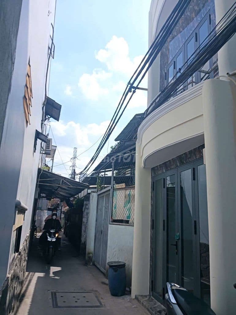 Bán nhà CCVB ĐƯỜNG 46 kế bên chùa ƯU ĐÀM THỦ ĐỨC CŨ ĐỐI DIỆN GIGAMAL