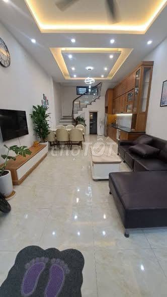 HIẾM THẬT SỰ NHÀ 40M KẺ TẠNH GIANG BIÊN VIỆT HƯNG 3 TẦNG CHỈ 6 TỶ