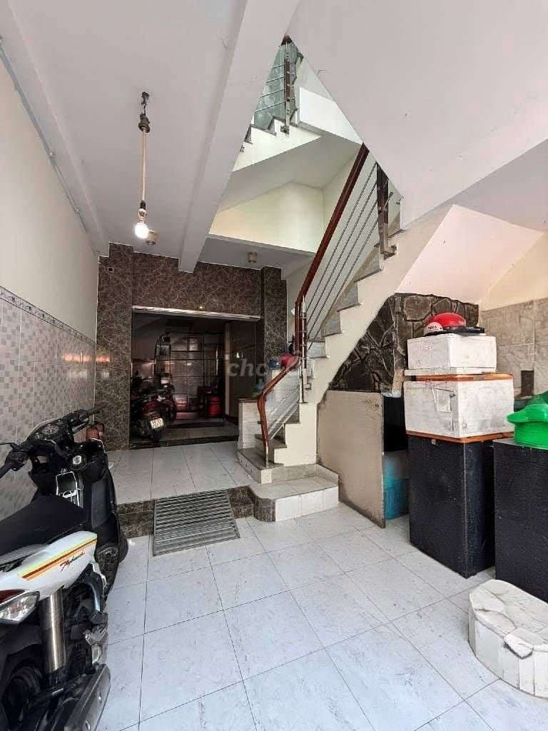 CỰC HIẾM, Bán nhà đường Trần Bình Trọng, HXH,dài 18m, SHR,11 tỷ - Ảnh 3