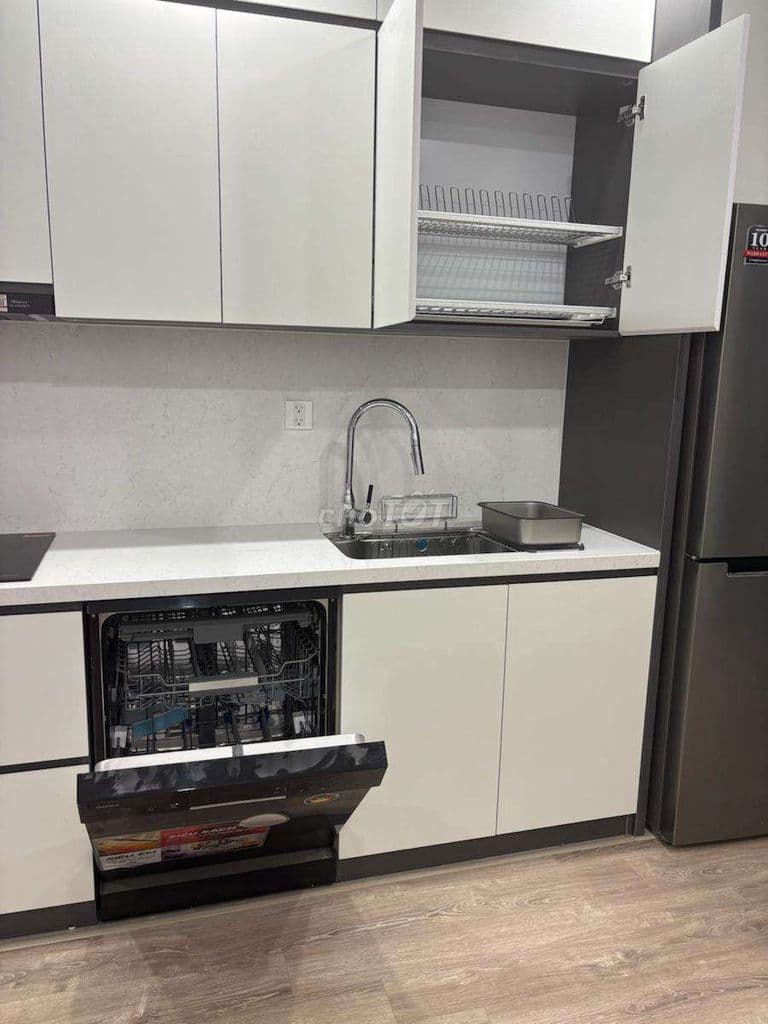 Khách sành mua ngay: Nhà đẹp Tây Hồ – thang máy – sân riêng – giá mềm - Ảnh 2